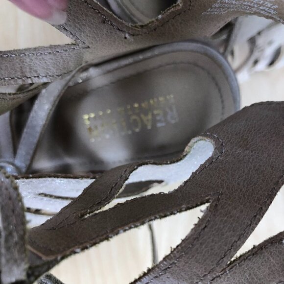 Reaction Kenneth Cole Reel It Up Sandal - Picture 9 of 16